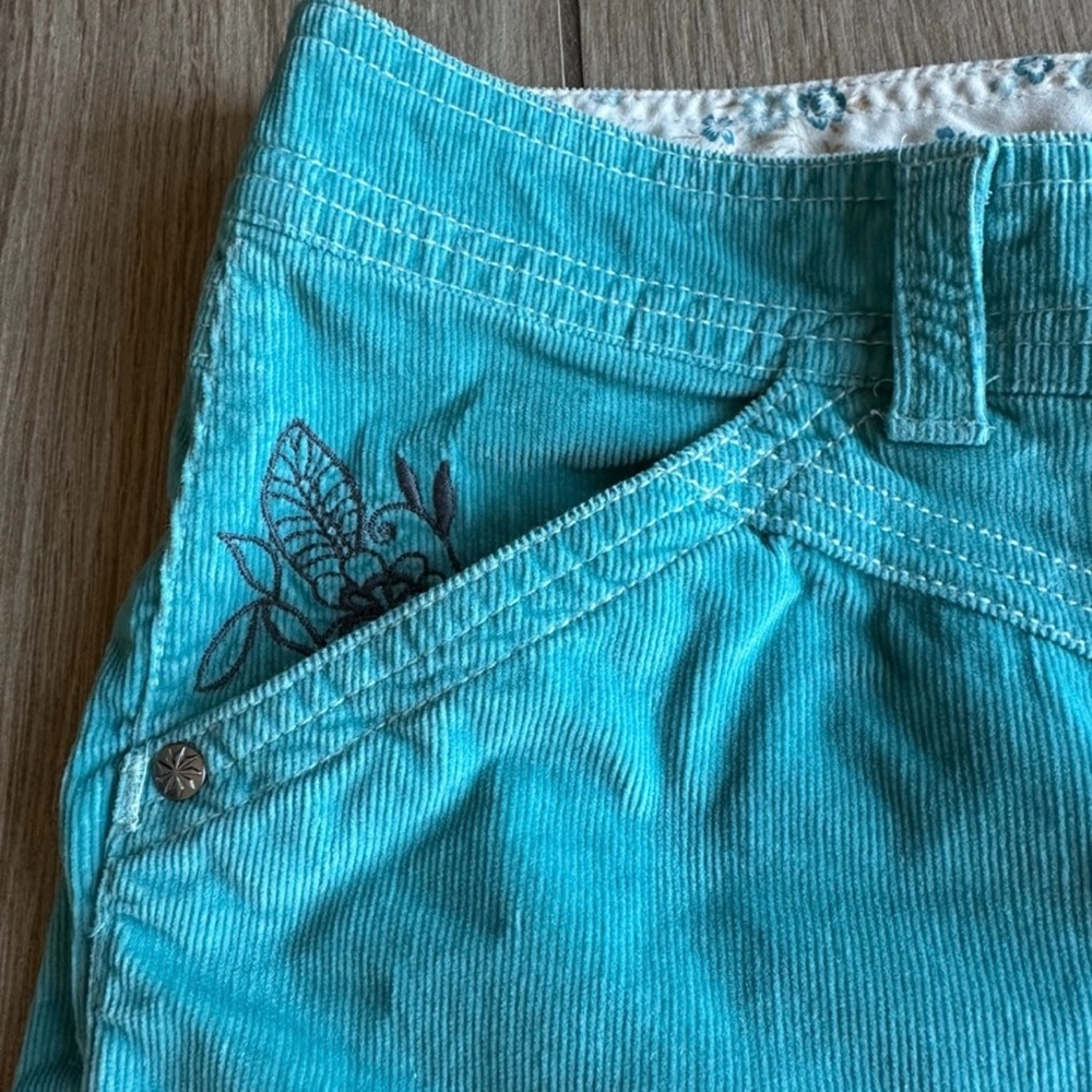 ATHLETA Vintage Seaside Corduroy Capri Shorts - Picture 3 of 12
